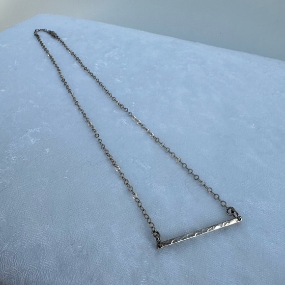 925 Sterling Silver Hammered Bar Necklace - Picture 5 of 6